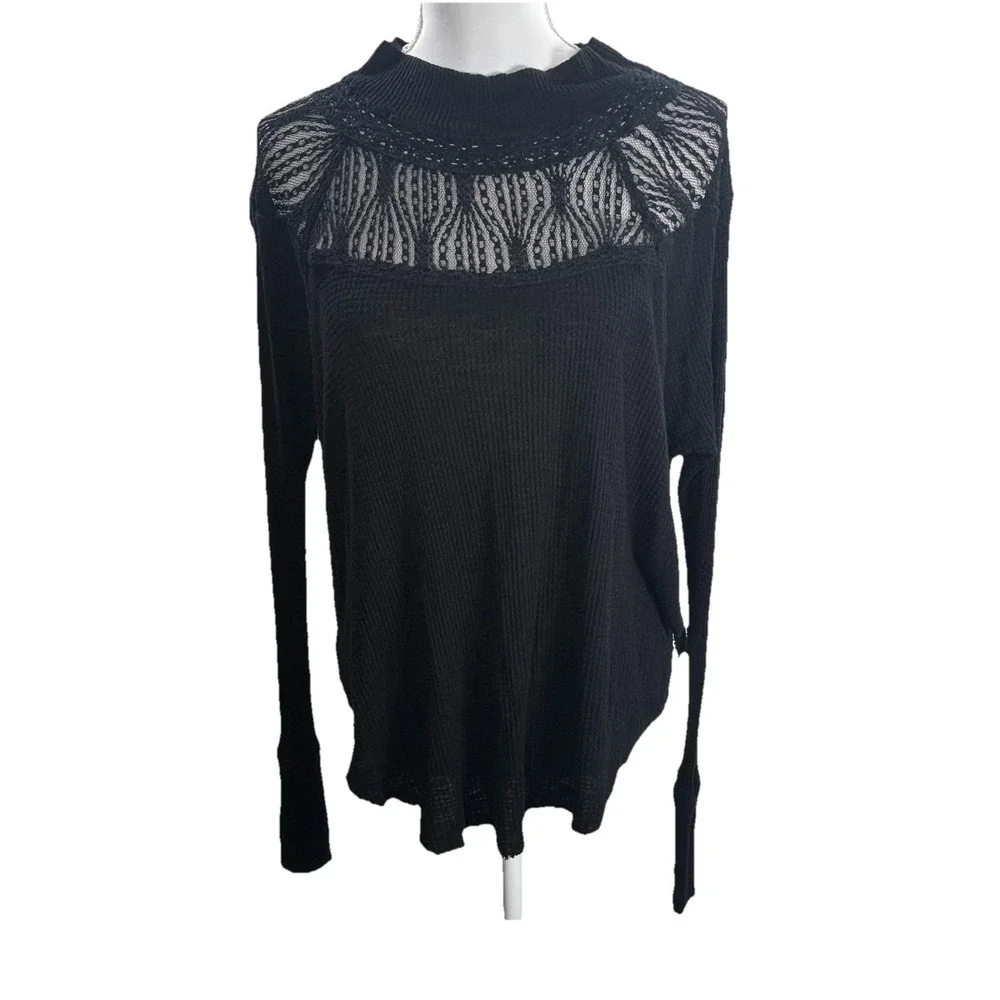 Free People Black Waffle‎ Knit Slouchy Top Long Sleeve Lace Raw Hem Sz SM Goth